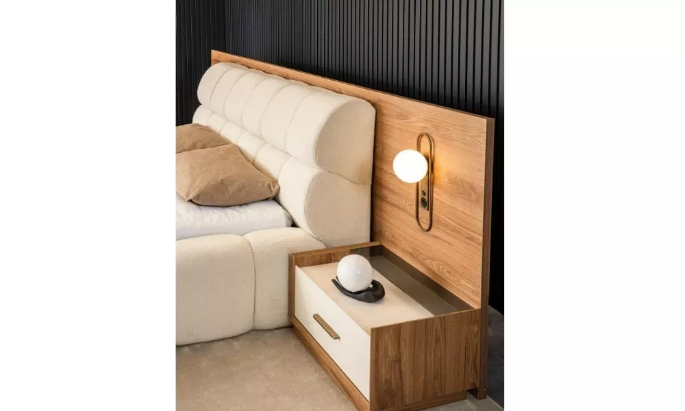 Zen-zen Panolu Komodin (Sağ)